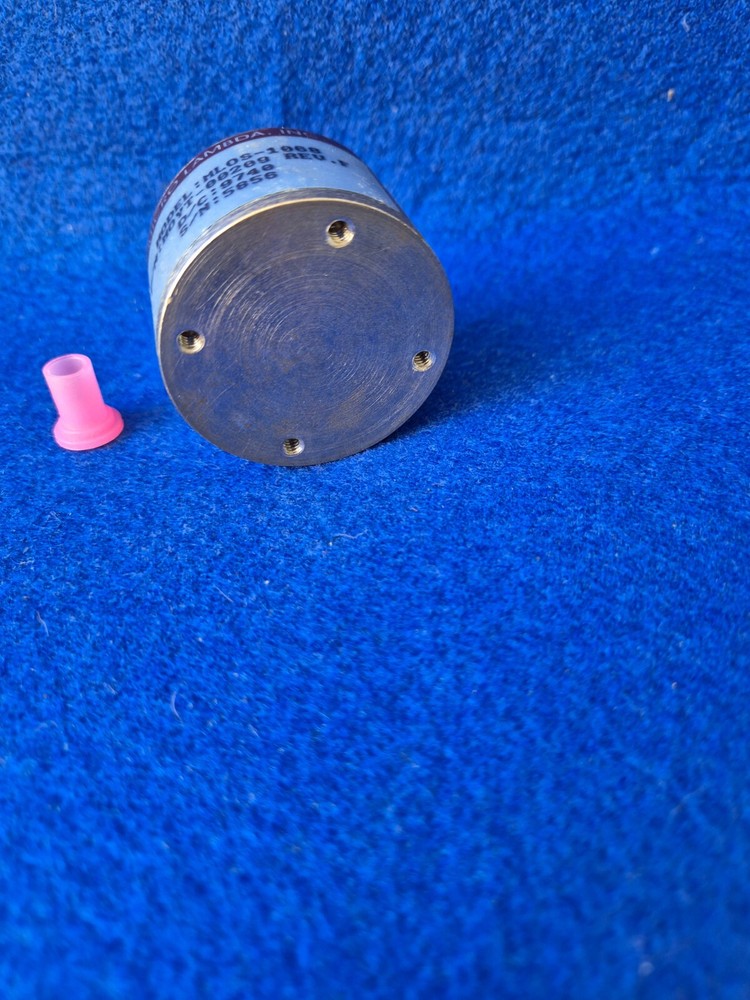 Micro Lambda Yig Tuned Oscillator MLOS-1068.