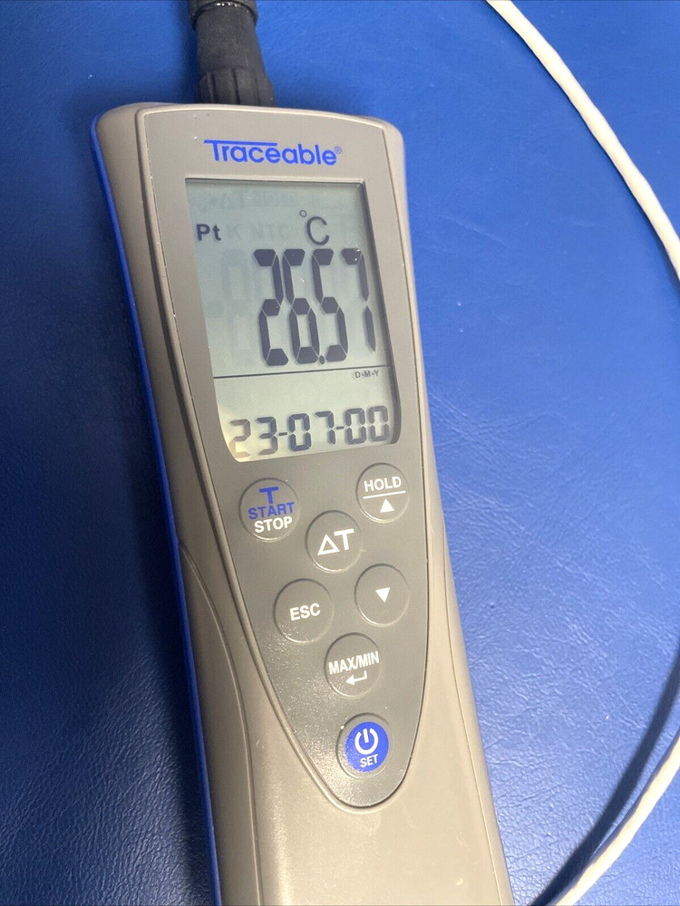 TRACEABLE 4132 Traceable Precision RTD Thermometer 41323780392 with RTD Probe