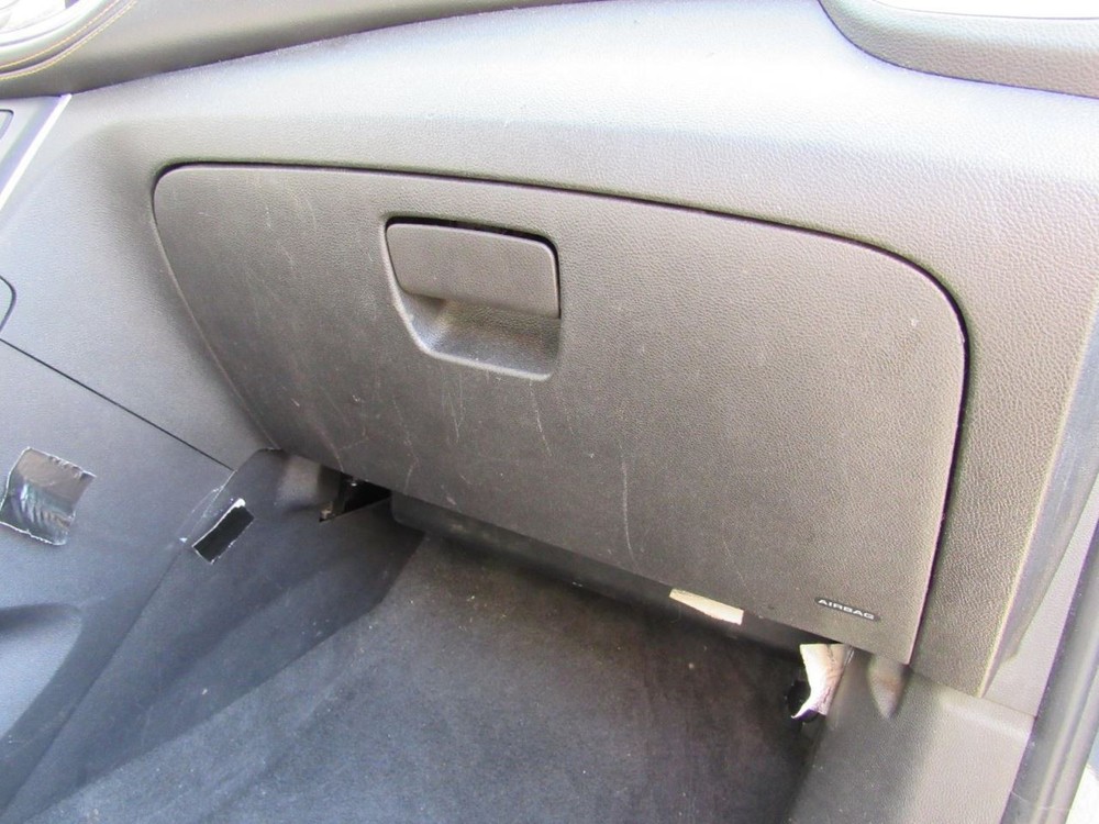 TRAX      2019 Glove Box 1002396