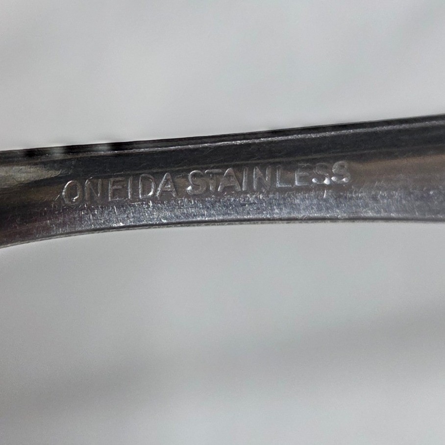 Oneida Oceanic Stainless Silverware 3 Lg 2 Sm Spoons Set Lot 5 Utensils Flatware