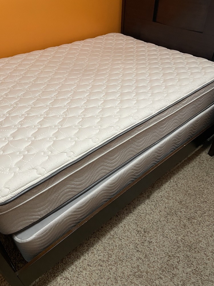4 Piece bedroom set