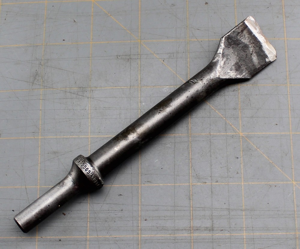 Mac Tools AH902 Air Hammer .401 Shank Flat Chisel