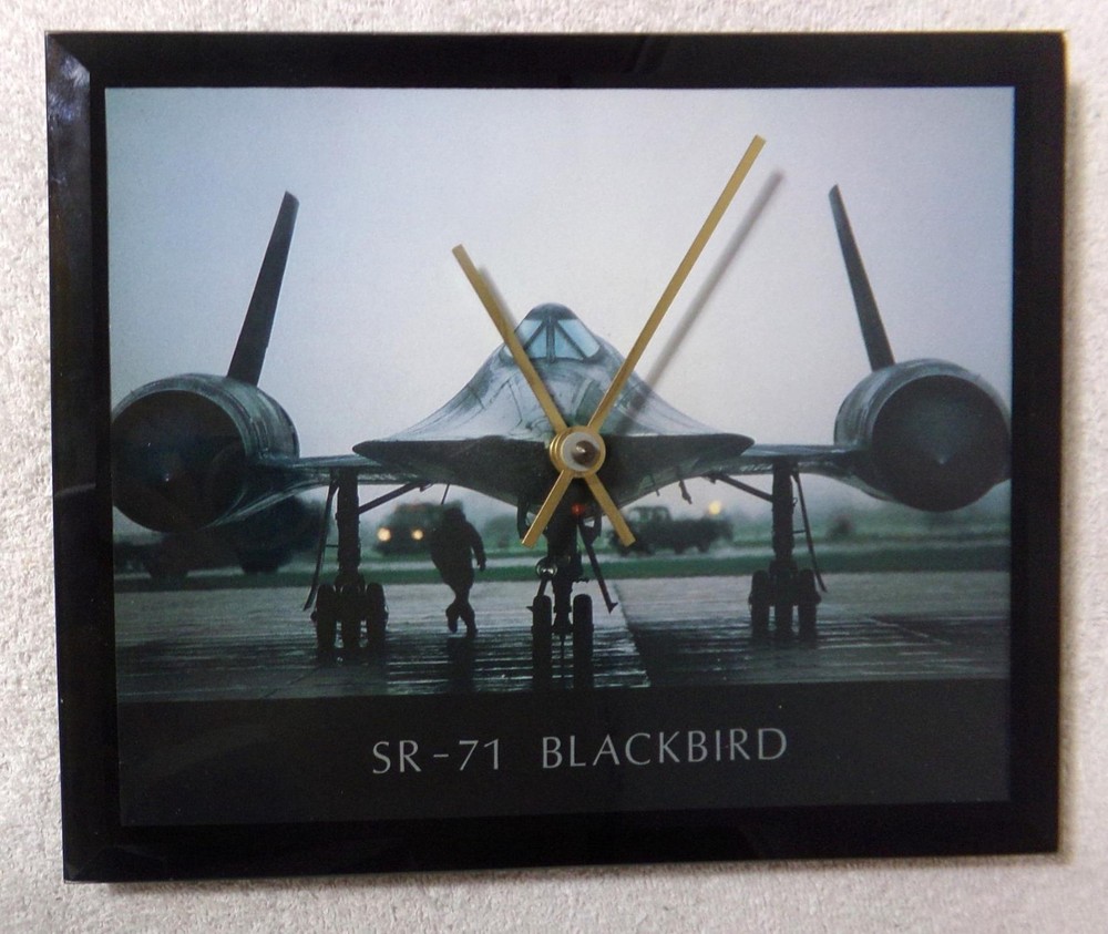 SR-71 Blackbird Wall Clock Clock-Wise