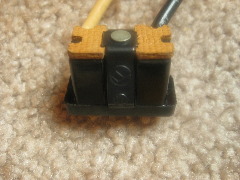 SEEBURG AC OUTLET FOR STD2 JUKEBOX