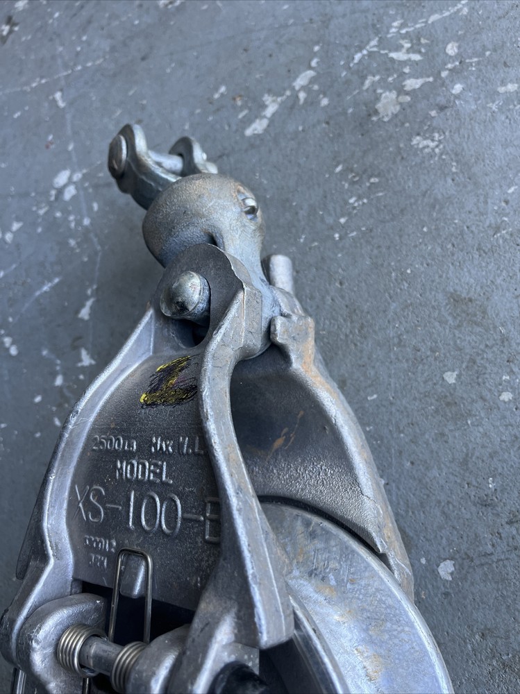 Sherman + Reilly XS-100-B Universal Stringing Block#2