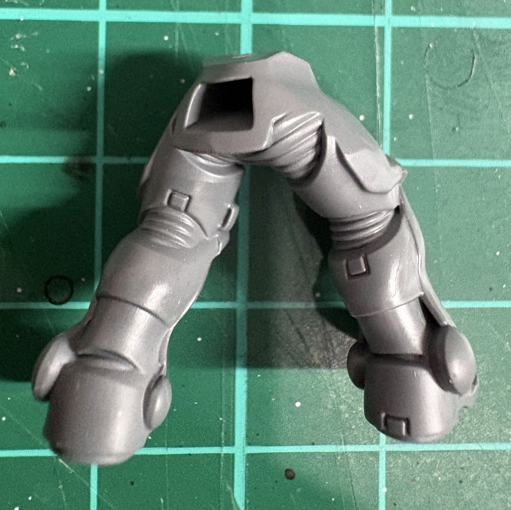 Warhammer 40K Primaris Chaplain Legs – Character Armour Lower Body Kitbash