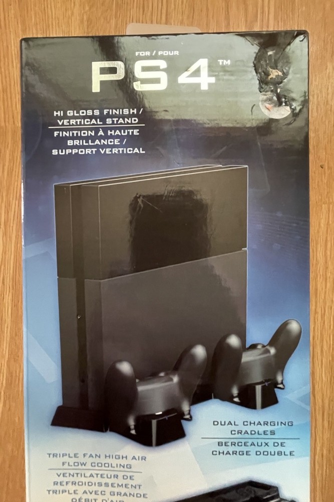 PS4 Cool N Charge Stand Creative Minds New