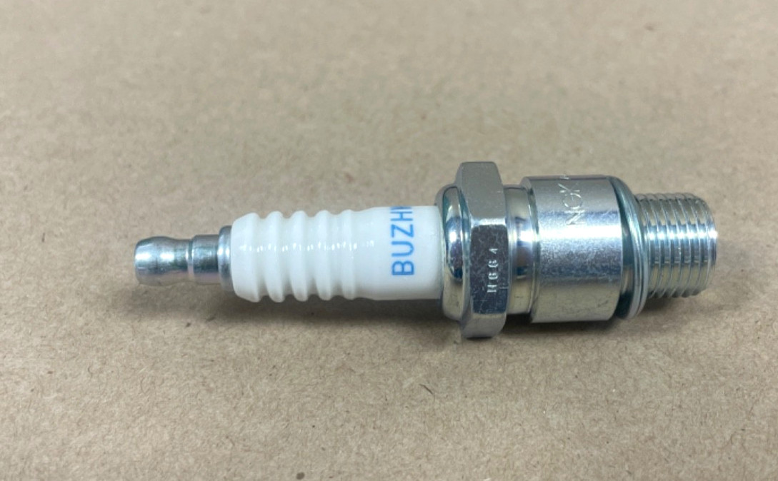 New NGK 2173 BUZHW-2 Spark Plug