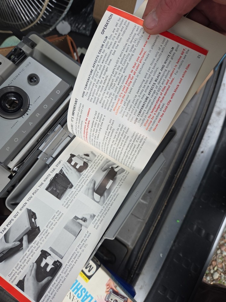 VINTAGE Polaroid Automatic 103 Land Camera w/Case / Flash -Tested/Working (MINT)