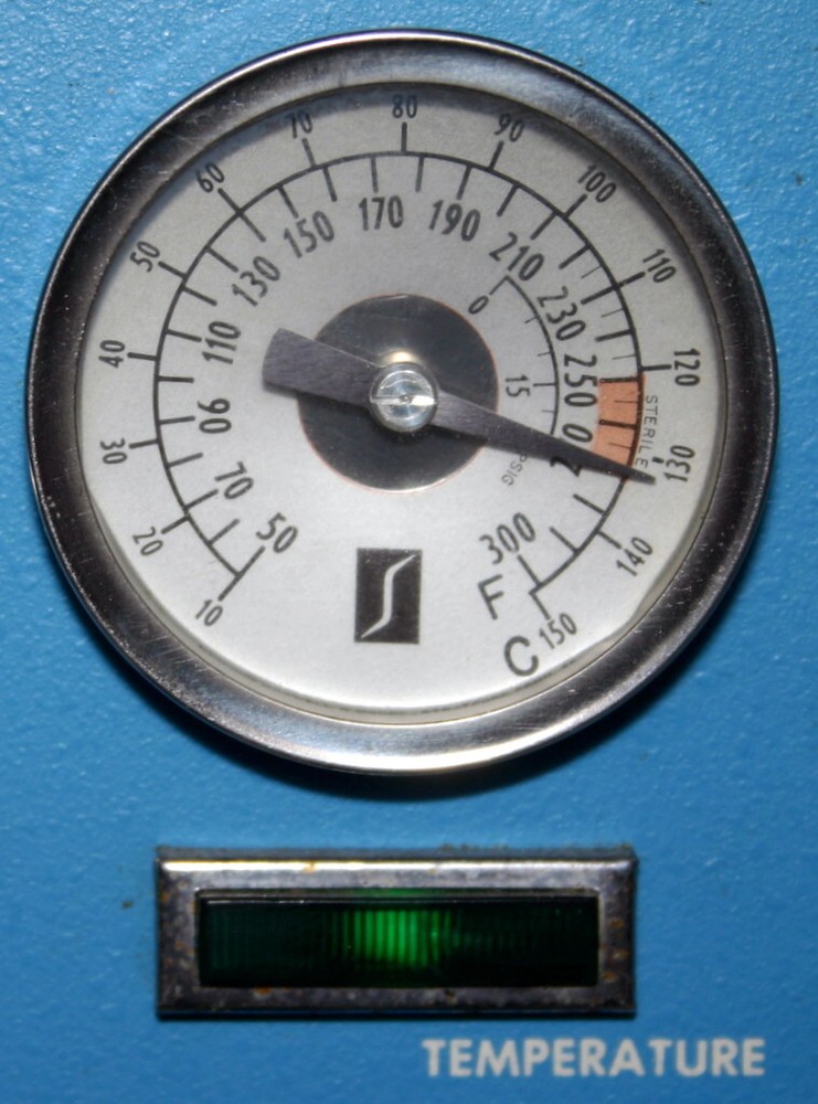 VERNITRON VERNICLAVE 2000A AUTOCLAVE STERILIZER