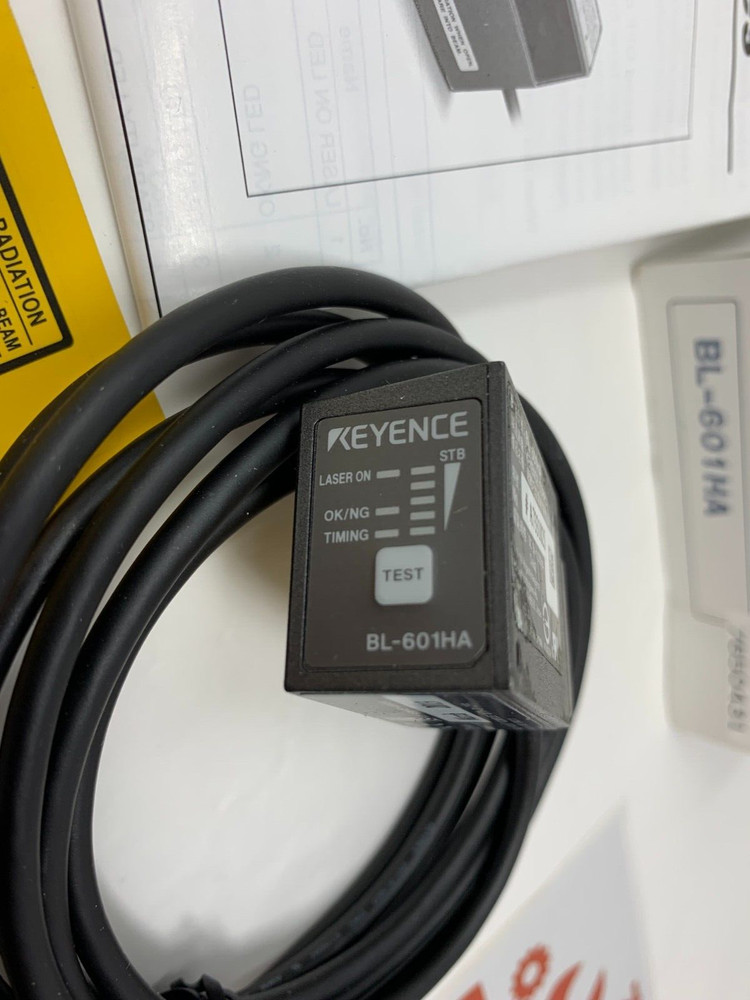 Keyence BL-601HA Laser Barcode Reader High Resolution Front Raster