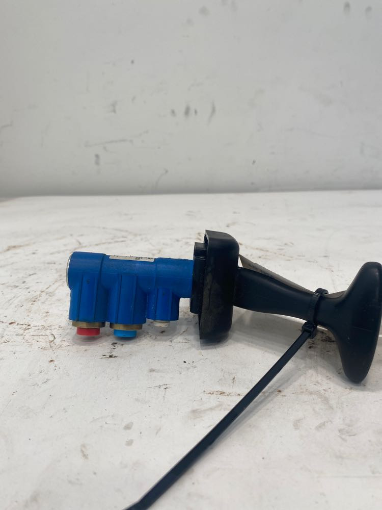 2017 Bendix Air Valve Components K024934 (361-10813)