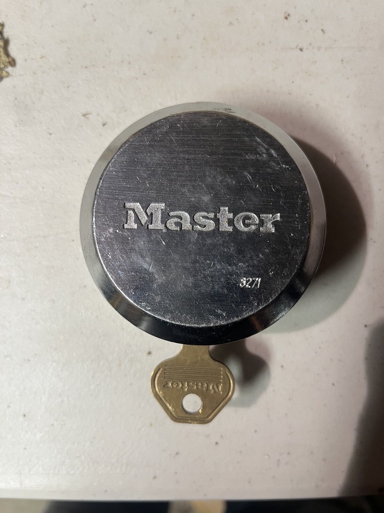 Master Lock Concealed Shackle Padlock