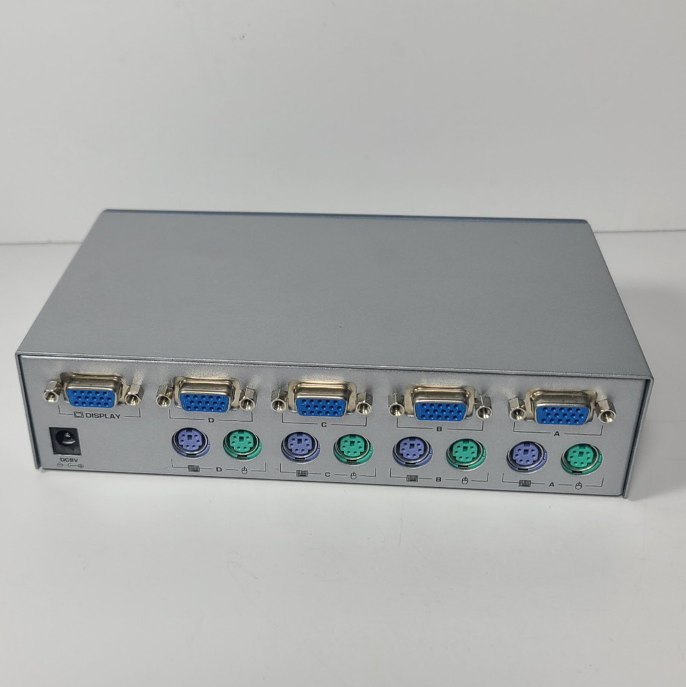 Lin X Cel - 4 port KVM Switch PS/2 Interface PS-141B