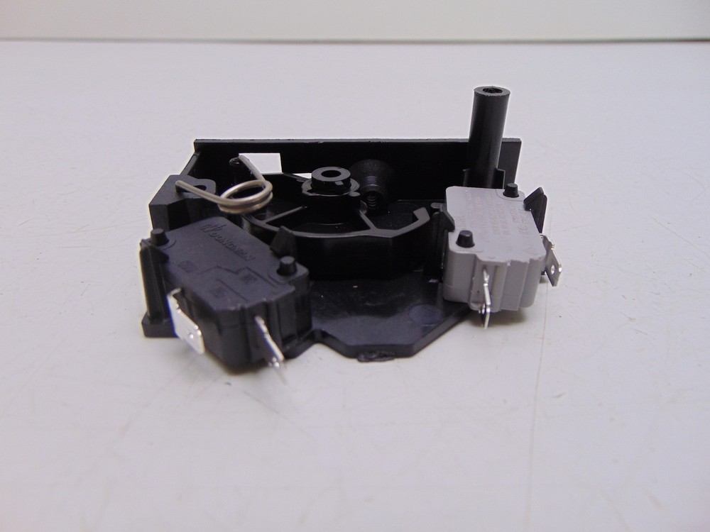 Frigidaire FMOS1846BSA Switch Bracket Lower