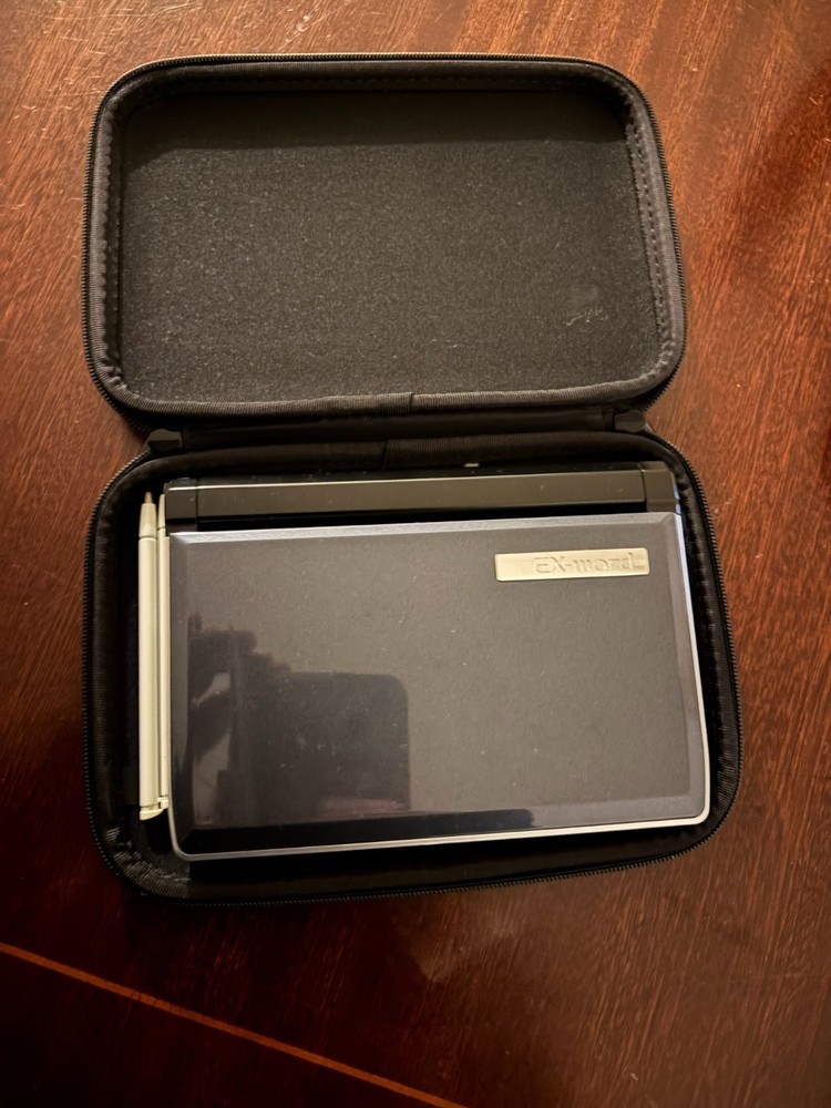 CASIO Ex-word electronic dictionary XD-A7700