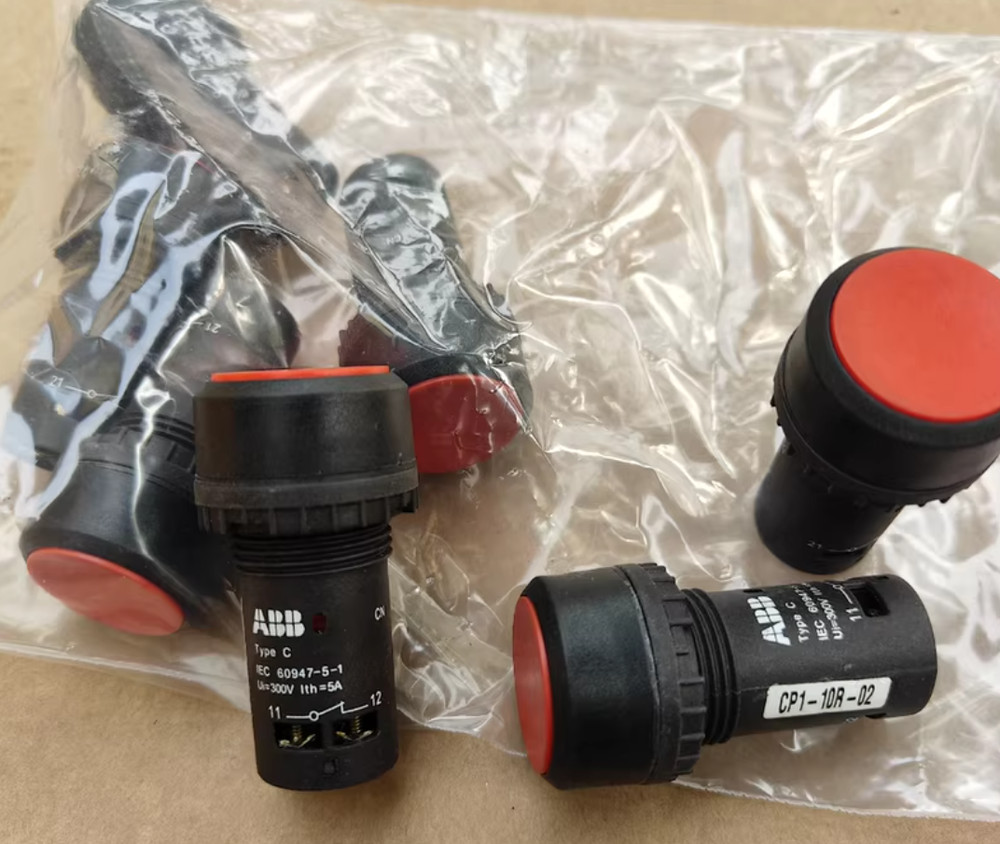 1PC NEW ABB Push-button switch CP1-10R-02 2NC #LL