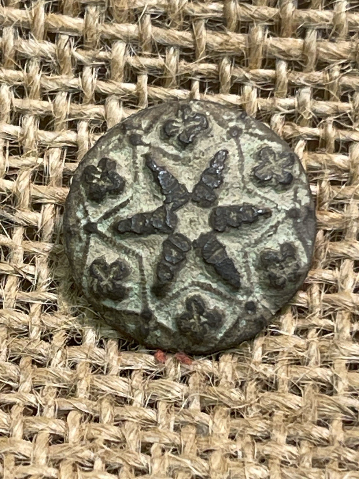 Nice Dug Civil War Or Earlier Fancy Flower Button With Shank Savannah Ga. find