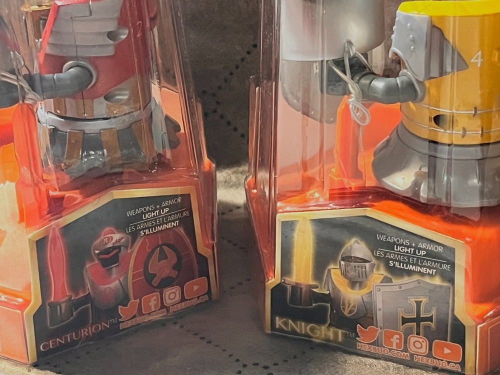 Set of 2 Hexbug Micro Titans Brawler Bots Remote Control Centurion & Knight