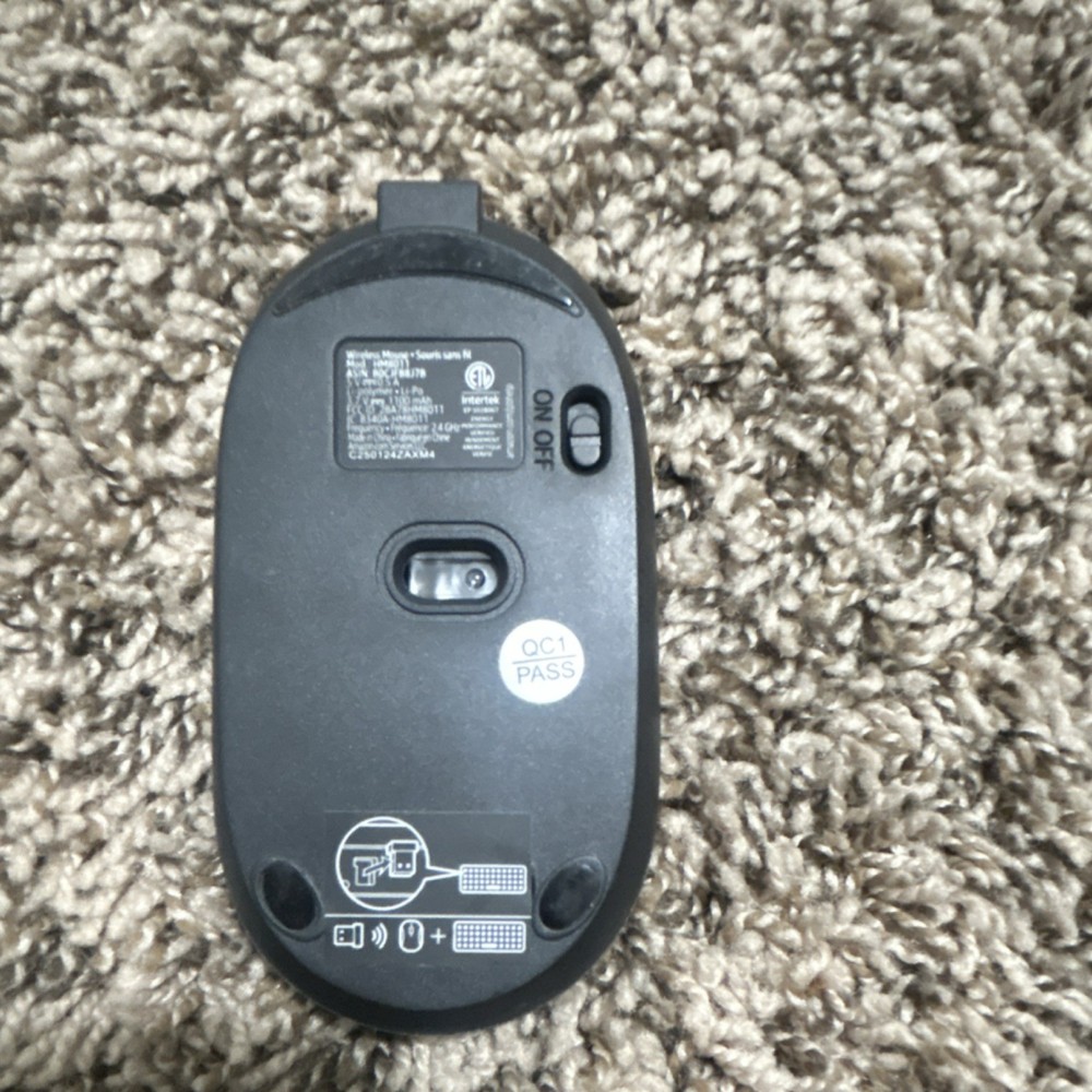 Dell KM5221W Wireless Keyboard and Mouse Plug & Play USB Receiver Bundle
