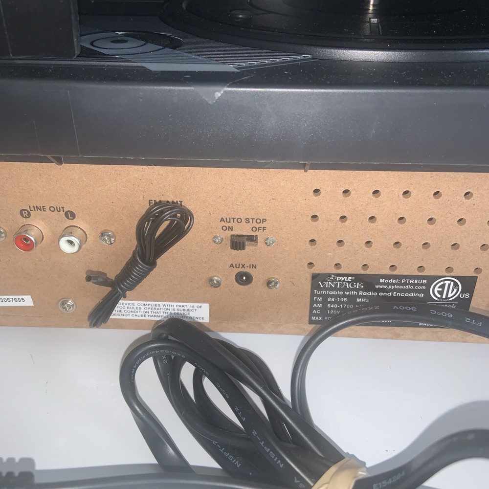 Pyle Vintage Turntable Player W/Stereo Radio- USB/SD Encoding PTR8U