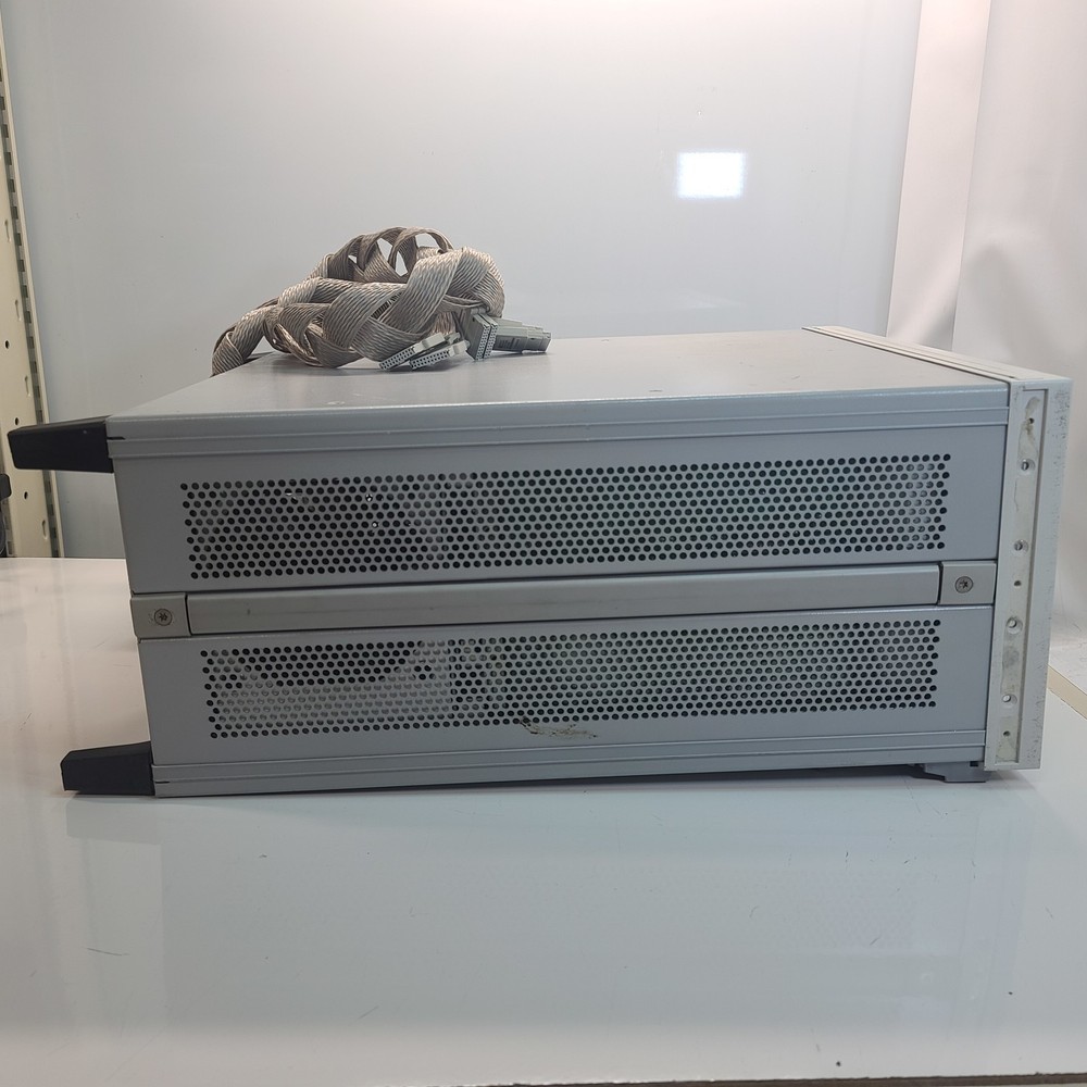 HP 16500C Logic Analysis System Mainframe w/ 16552A Module & 16522-61601 Cables