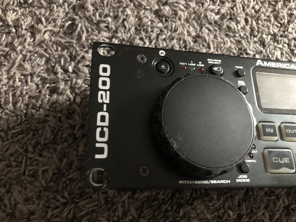American Audio UCD-200 DJ Controller