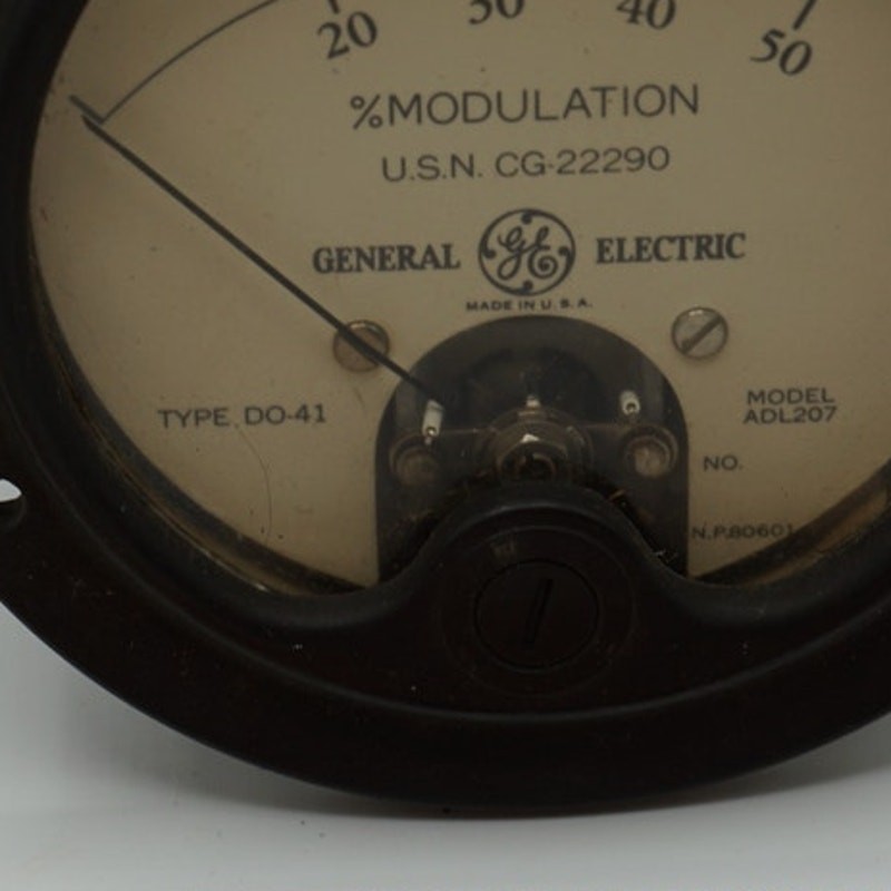 General Electric % Modulation Meter Type DO-41 Model ADL207