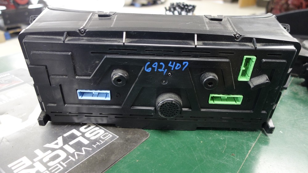 Volvo Cluster 22261626-p01