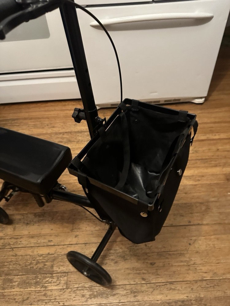 Knee Scooter