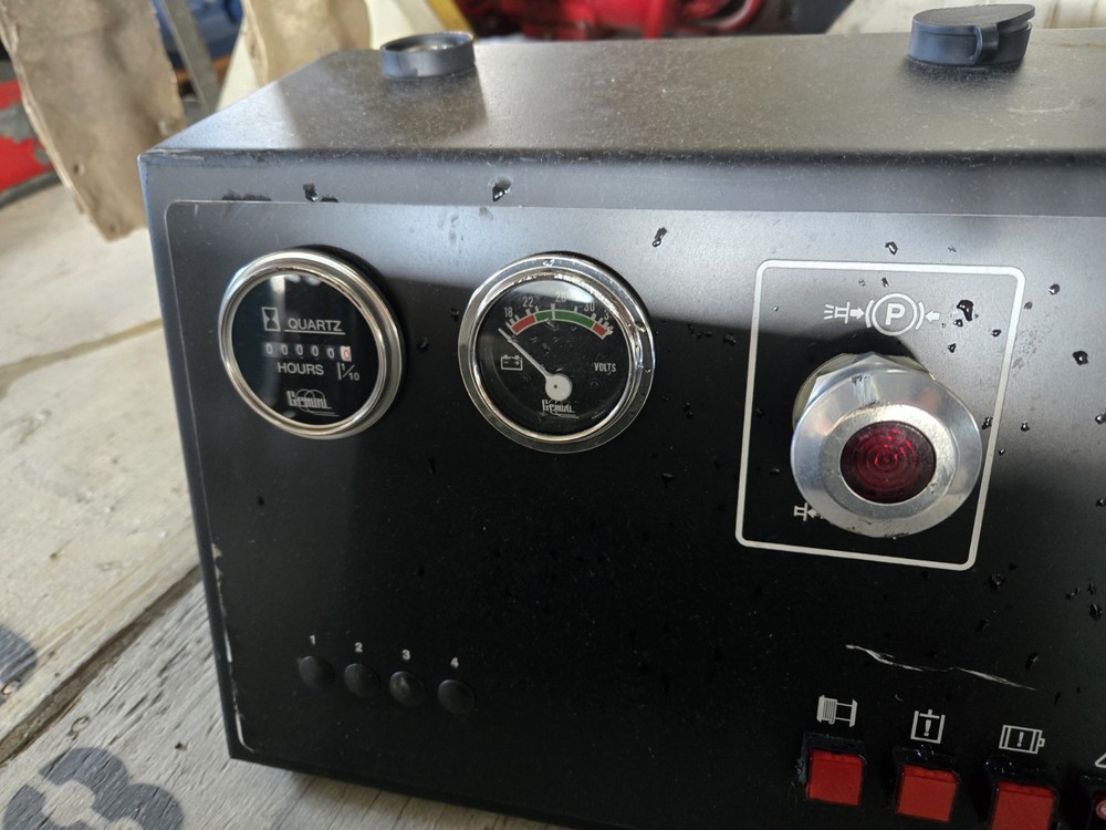 Caterpillar Engine Control Panel
