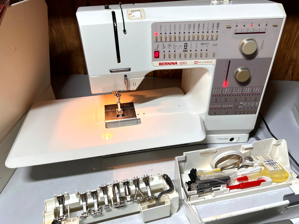 Bernina 1230 Sewing Machine