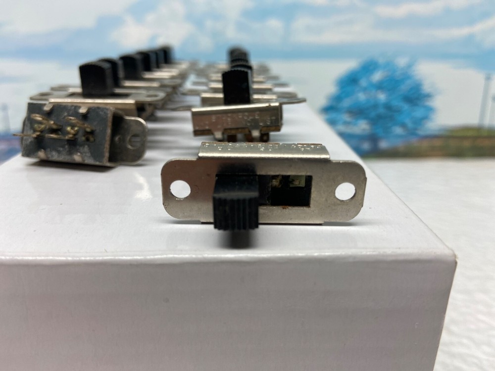 STACKPOLE 4 TERMINAL PANEL MOUNT SWITCH ~ 1A/125VAC 3A 250VAC ~ 16 PIECE LOT