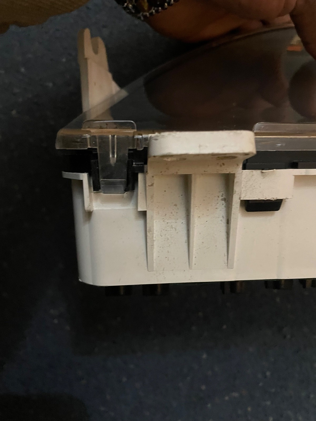 1996-1998 Geo Tracker Suzuki Sidekick Instrument Gauge Cluster Speedometer