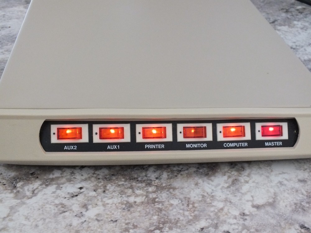 Vintage Computer Power Controller Surge Protector Model TL-777
