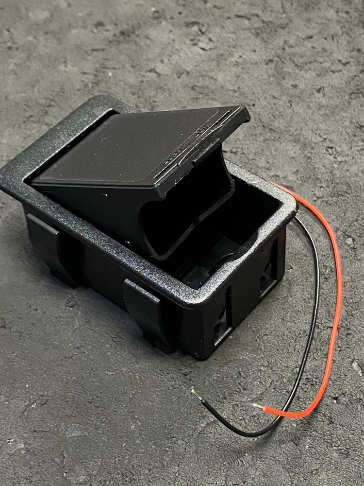 Parker Guitar Battery Box