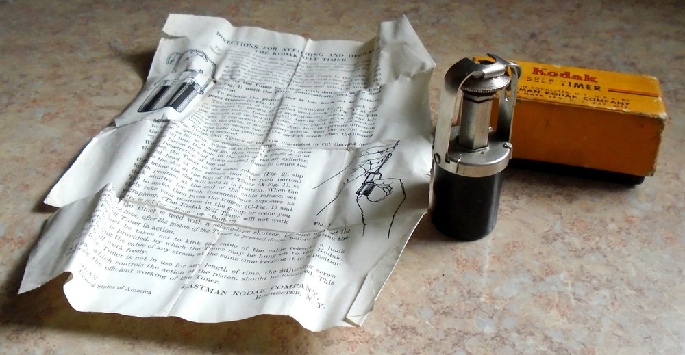 KODAK VINTAGE SELF TIMER WITH BOX & INSTRUCTIONS UNTESTED