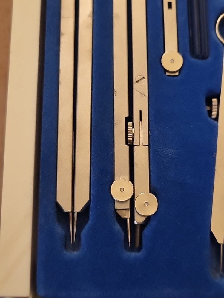 Staedtler Model 559 09 Student Drafting Class Compass 7pc set & OG Hard Case