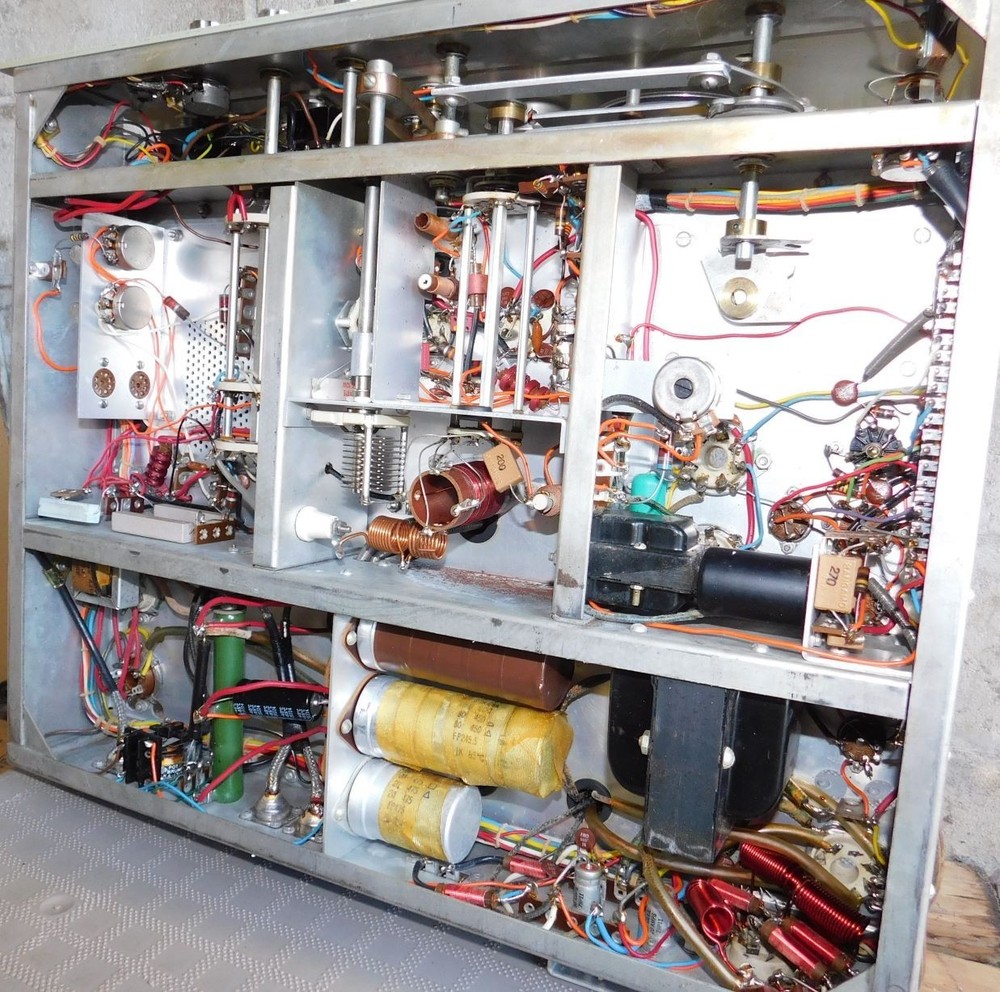 Heathkit "Apache" TX-1 Transmitter. Overall appearance is very good to excellent