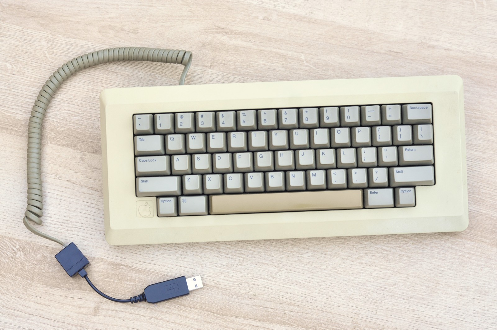 tinkerBOY Apple M0110 Keyboard To USB Converter w/ QMK Firmware and VIA support