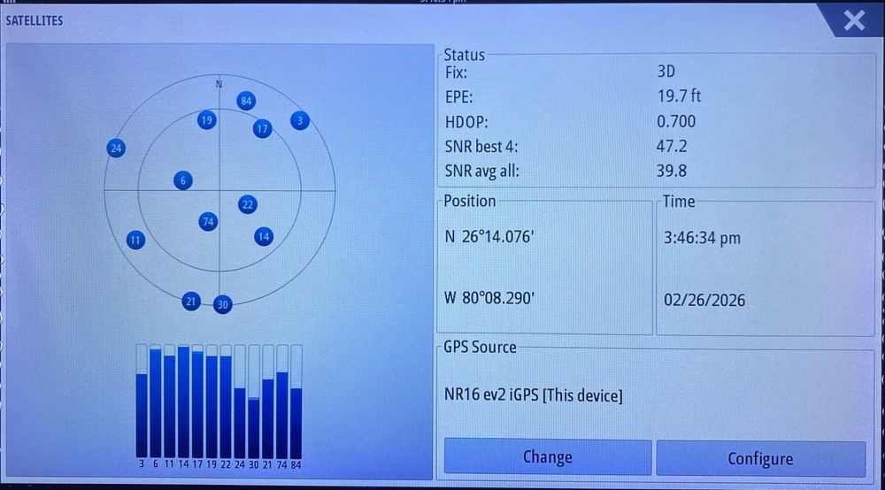Simrad NSS16 Evo2 16" Multifunction Display MFD Chartplotter ~Good~ Blem*