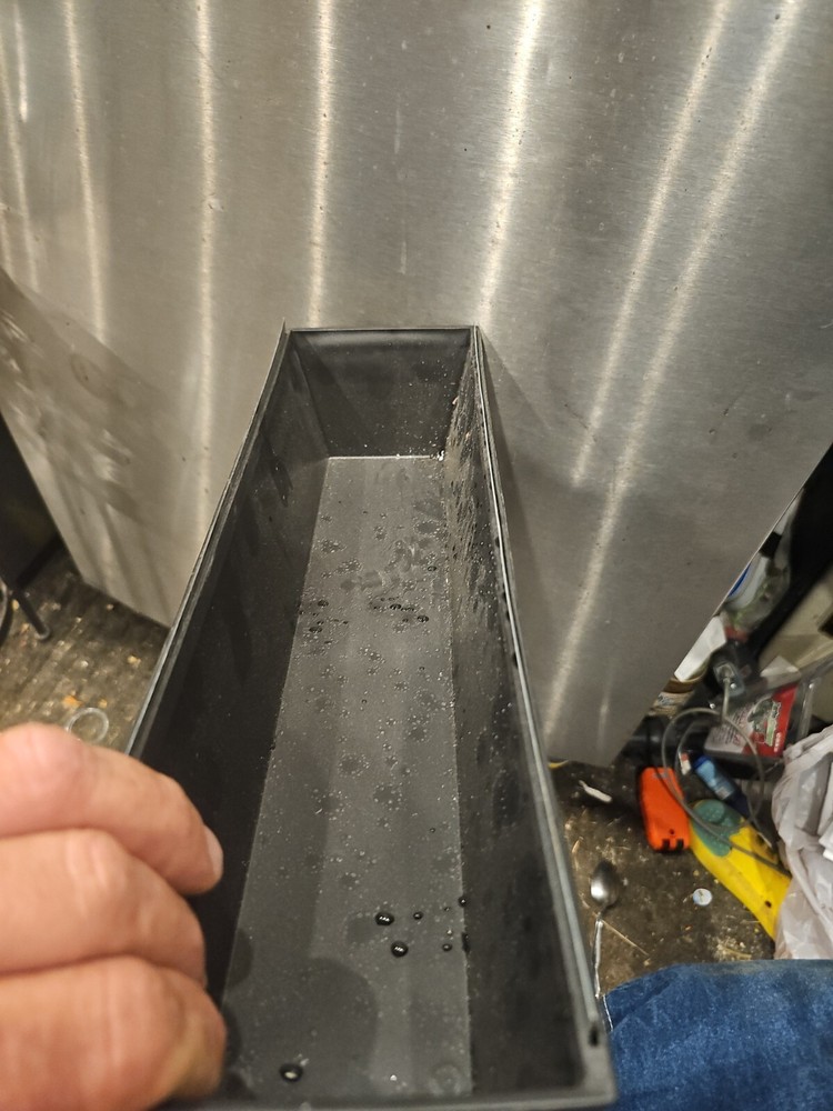 Anvil   14in Plastic Mud Pan.    Qty - 2