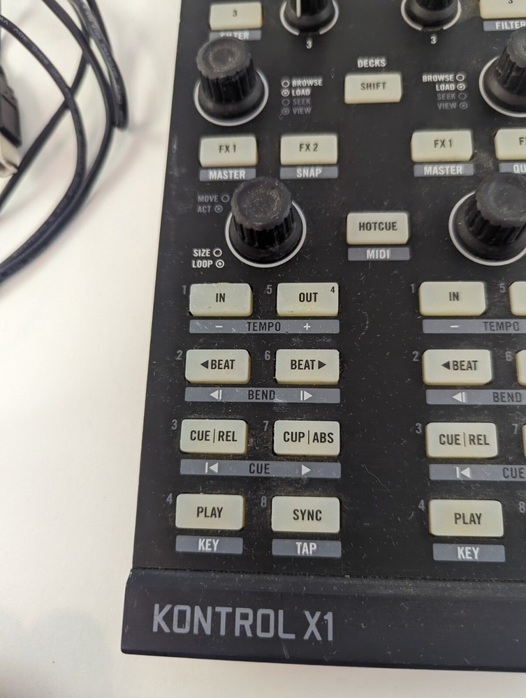 ISSUES TRAKTOR KONTROL X1 NATIVE INSTRUMENTS DJ CONTROLLER MUSIC