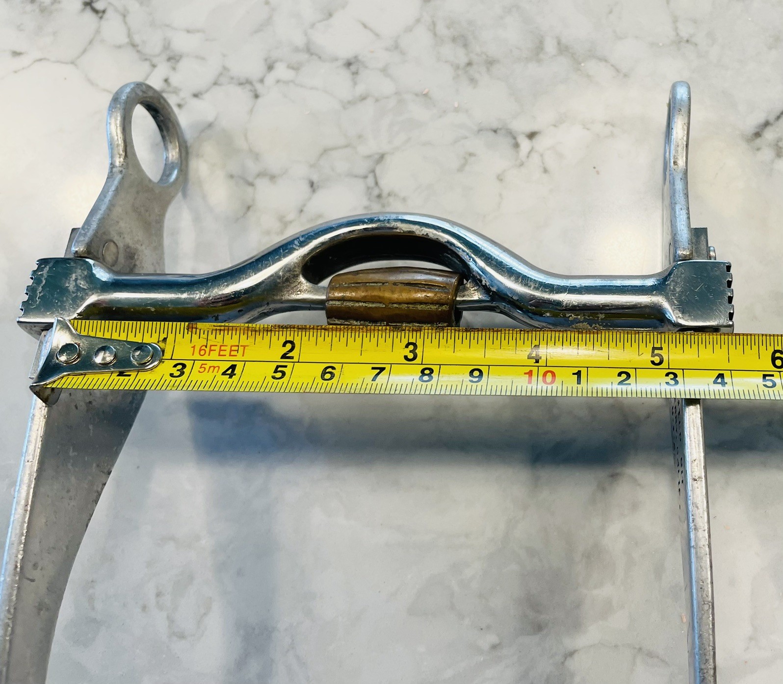 SLIESTER STAINLESS STEEL HORSE BIT 4-7/8 with roller