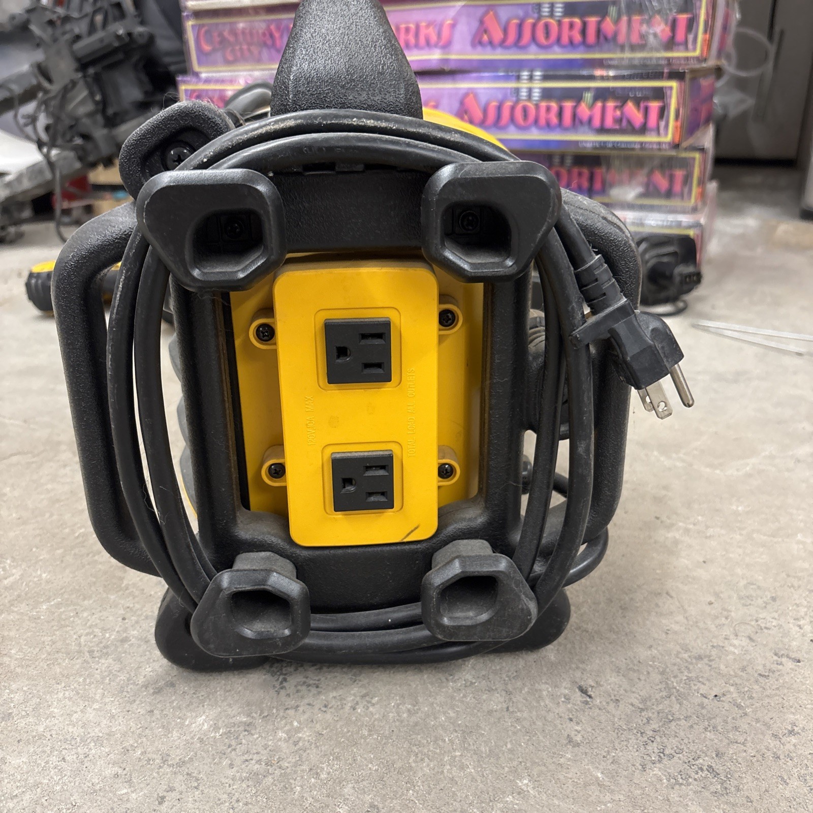 DEWALT DCR015 12v/20v Max Work Site Battery Charger Radio Tested