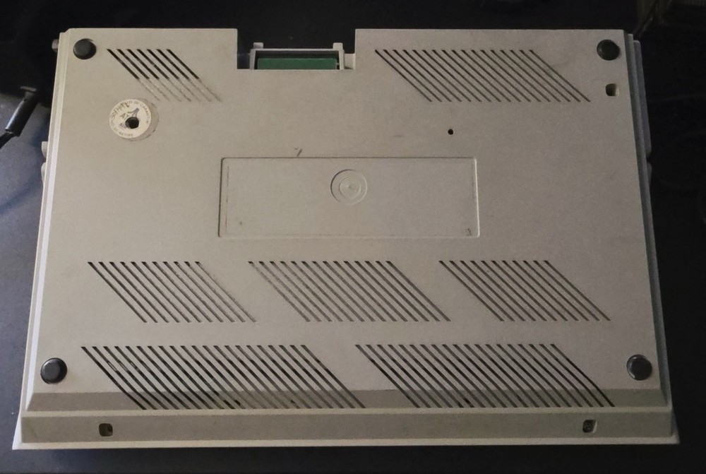 Vintage Atari 65XE Computer TESTED WORKS *READ*