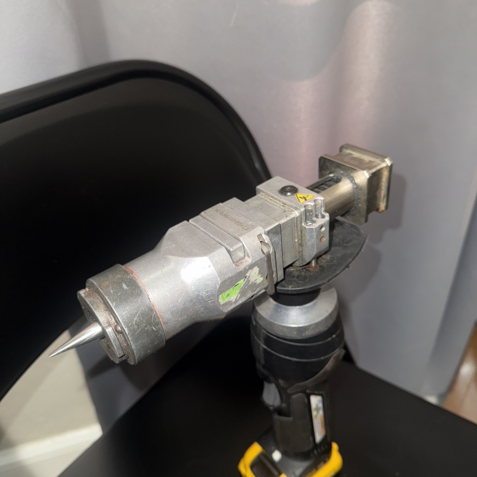 DeWalt Everloc Rehau Pex tool and battery only