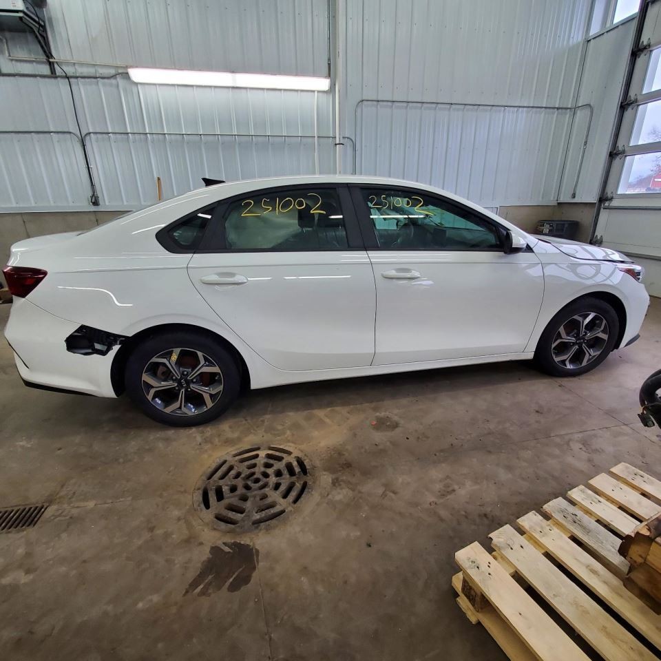 Camera/Projector Hatchback Camera Front Fits 19-24 FORTE 1164554