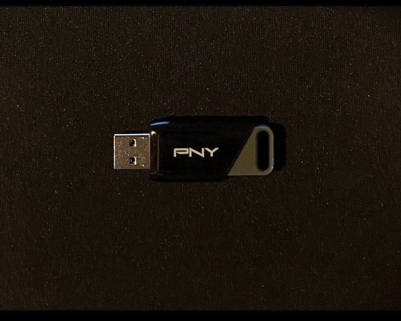 Debian Linux Bootable USB Drive | Live + Full Installer | 32GB 3.2