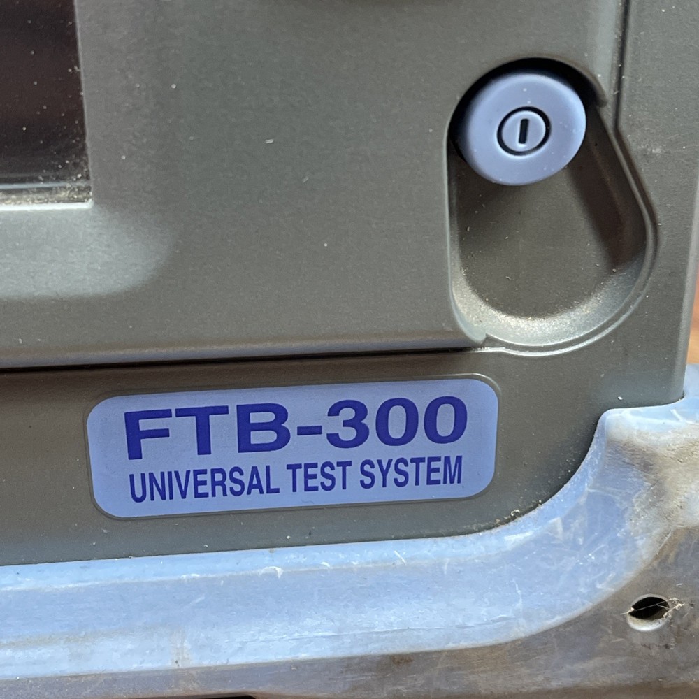 EXFO FTB-300-D1M1N2 Universal Test System Optical Platform